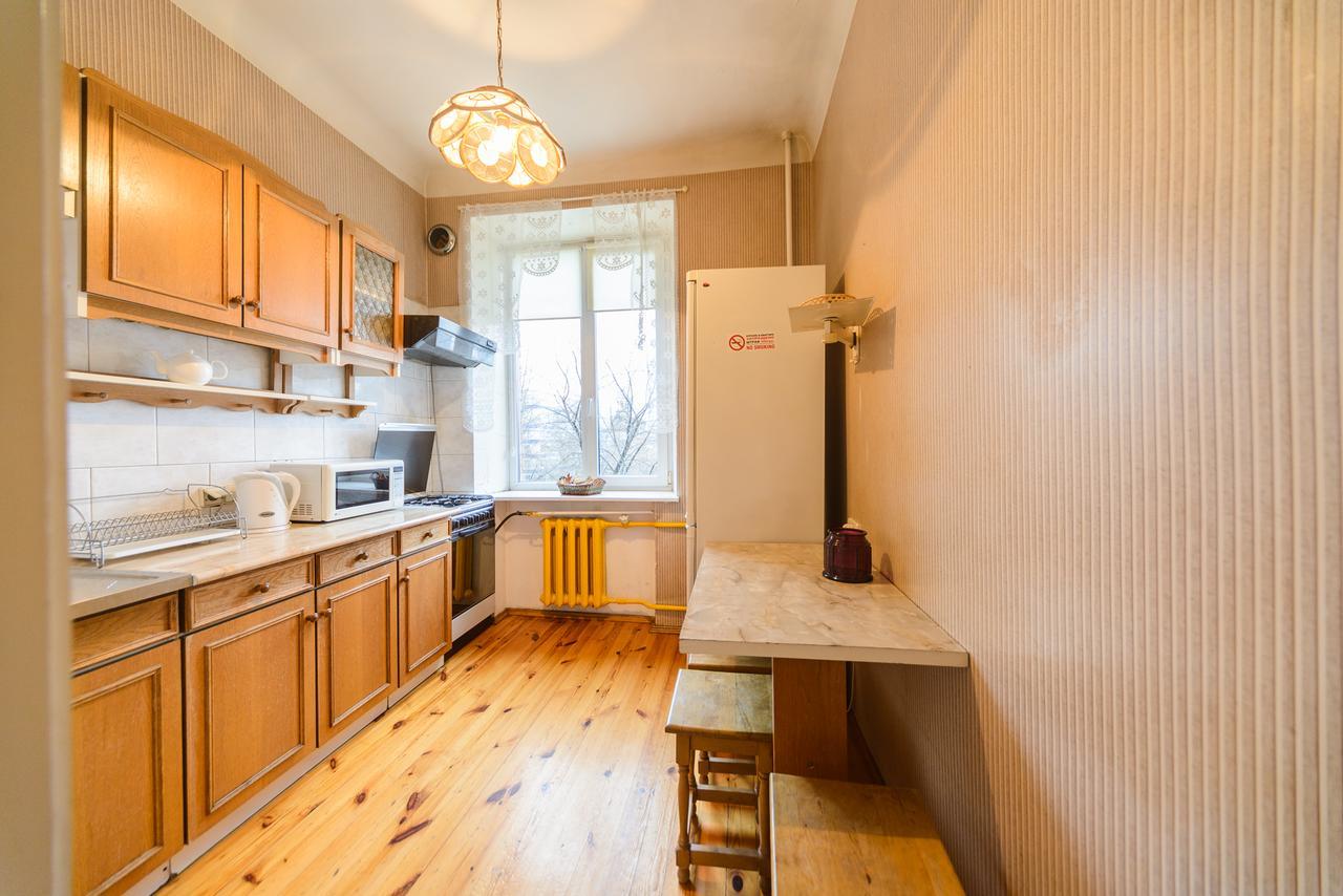 Apartment Near Olympic Stadium เคียฟ ภายนอก รูปภาพ